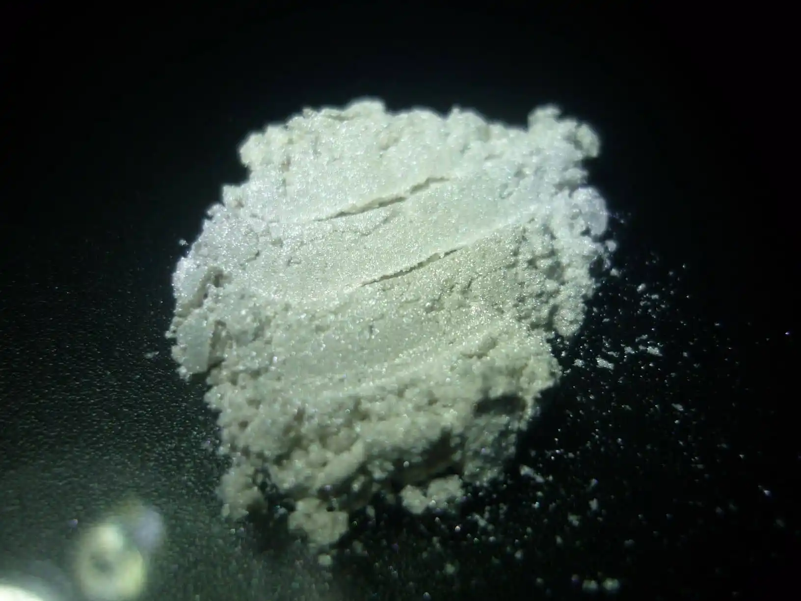 White Mica Powder KT-100 image